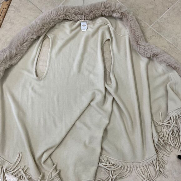 Northern Angel S/M Fringe Vest Cardigan Open Front Faux Fur Hooded - Picture 6 of 10